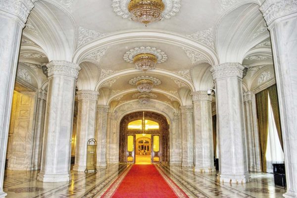 Marchetti-illuminazione-realizations-ceiling-lamps-entrance