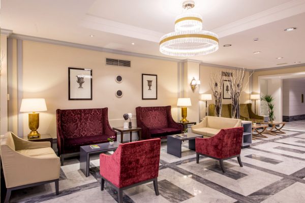 Marchetti-illuminazione-realizations-suspension-lamp-red-sofas